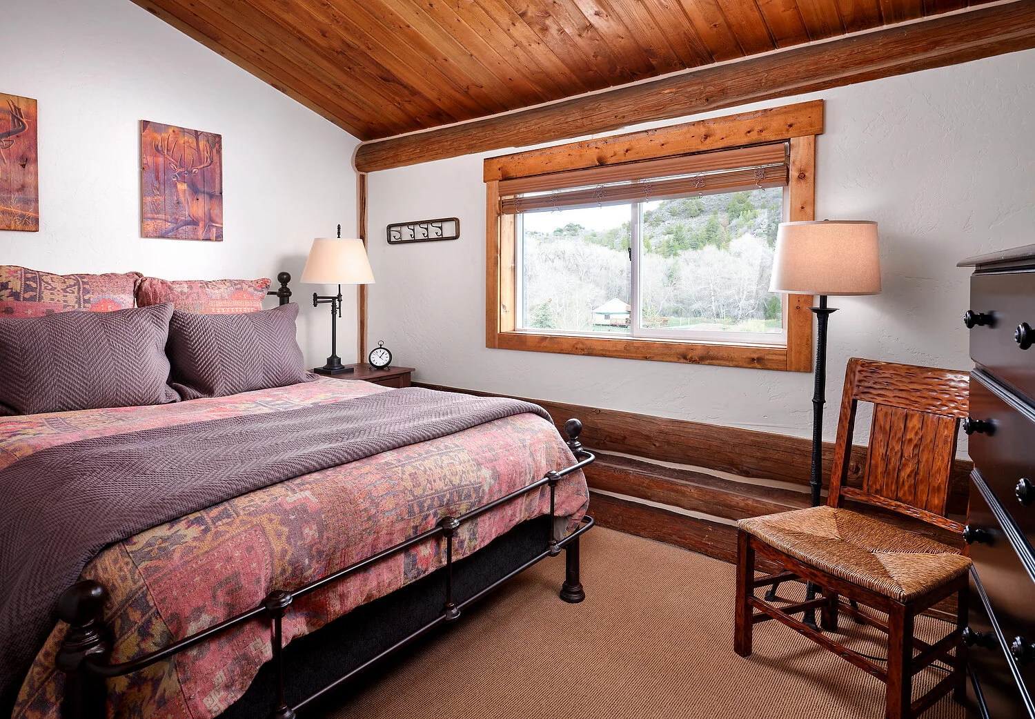 Wyoming Anglers Camp bedroomAA.JPEG