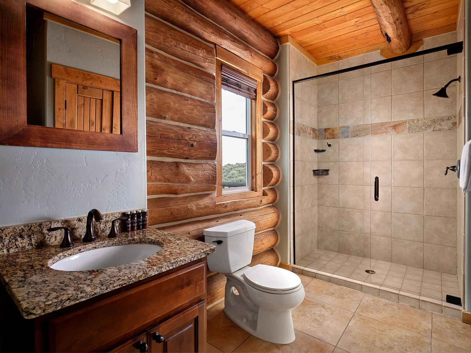 Wyoming Grandview bathroomA.JPEG