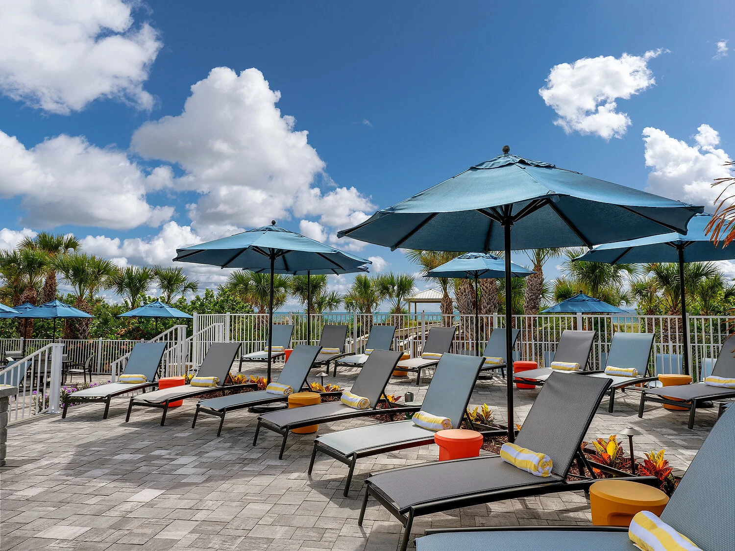 Cocoa Beach Doubletree upper pool deckA.JPEG