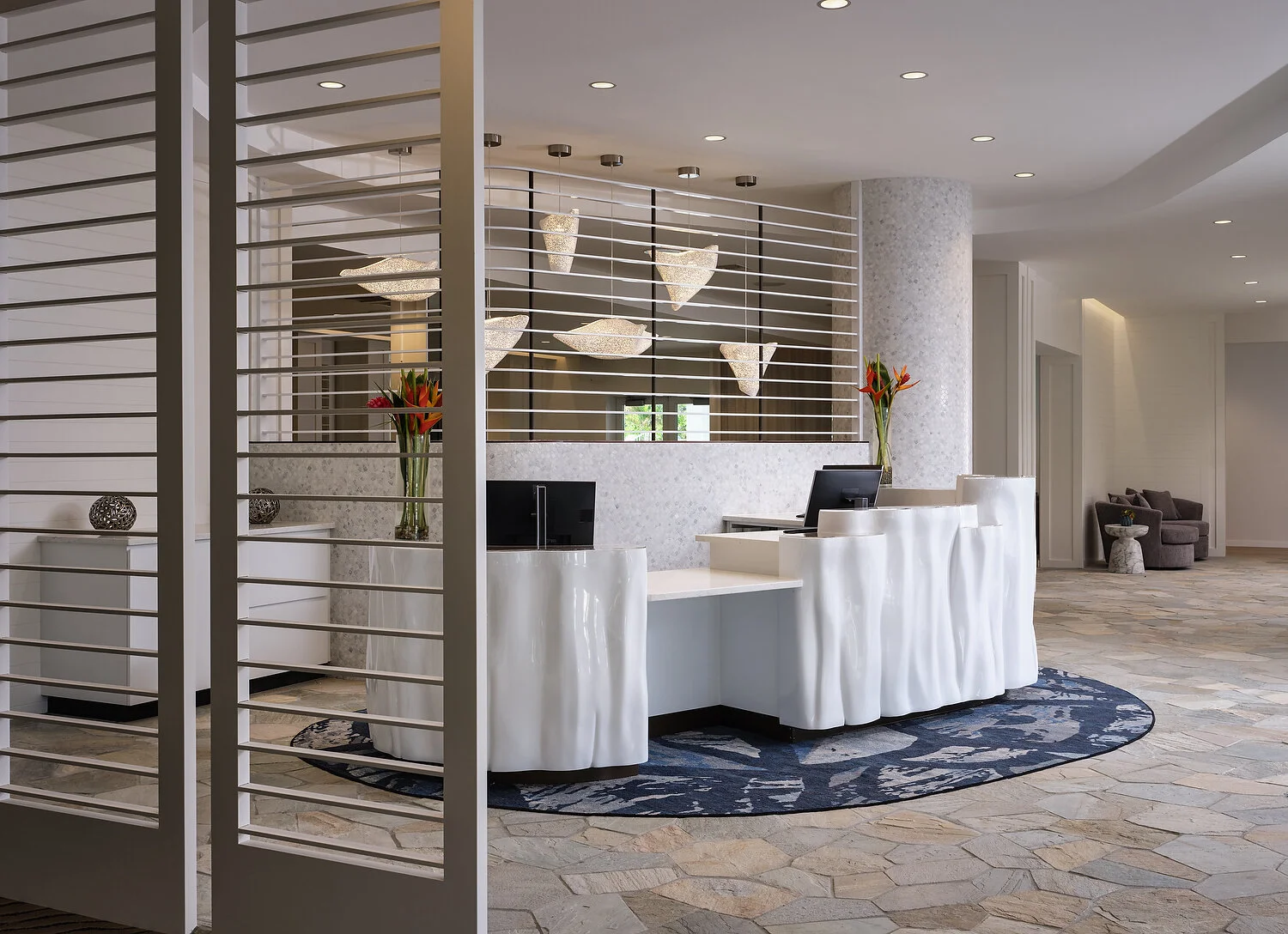 Cocoa Beach Doubletree front deskAA.JPG