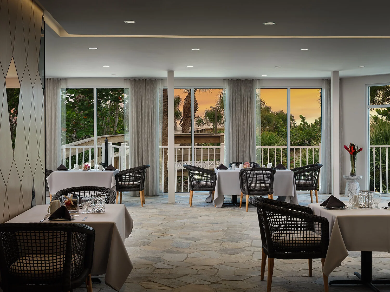 Cocoa Beach DoubleTree restaurant alt-dusk view.JPEG