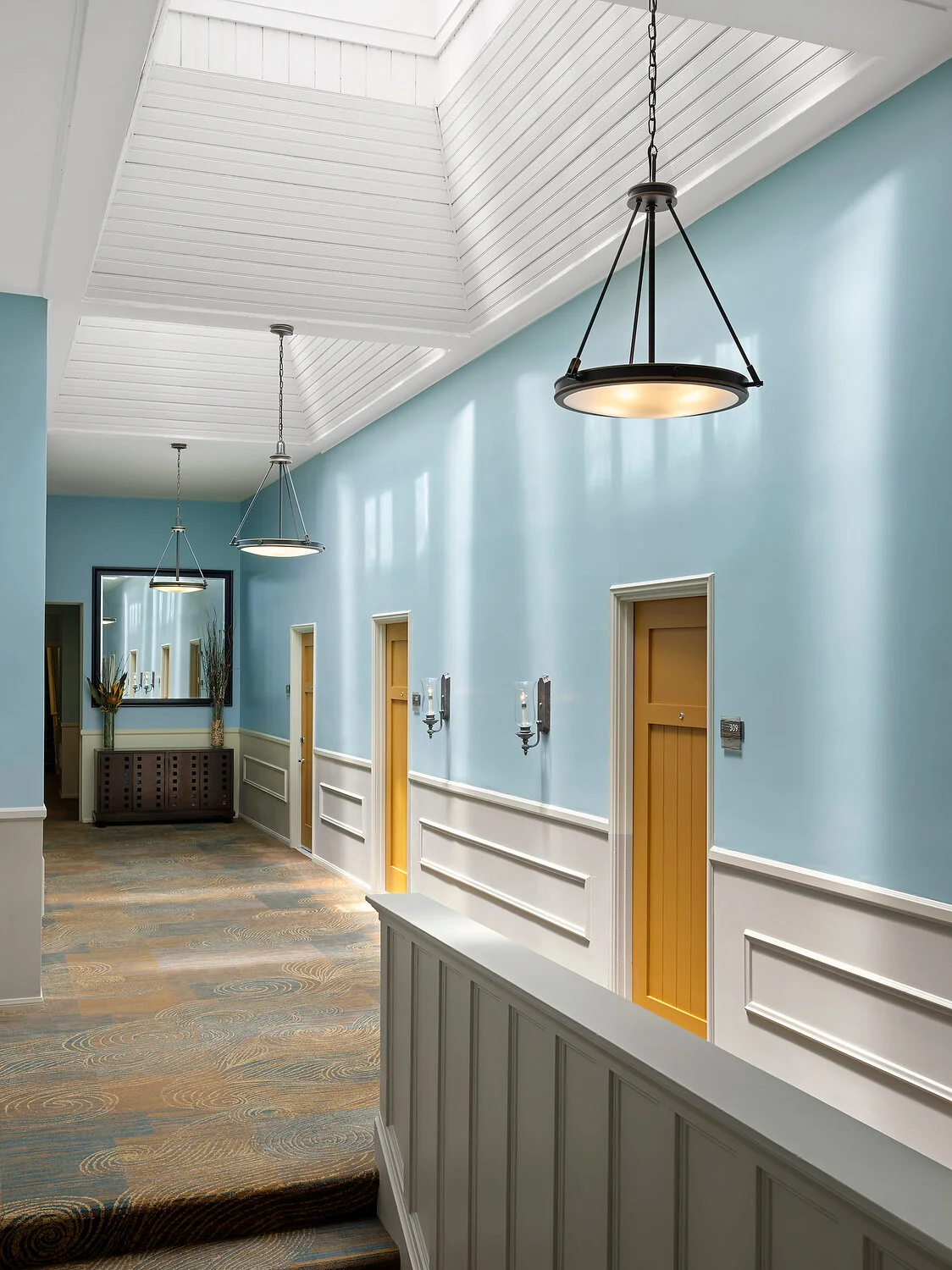 Catalina Inn third floor landing 435A.JPEG