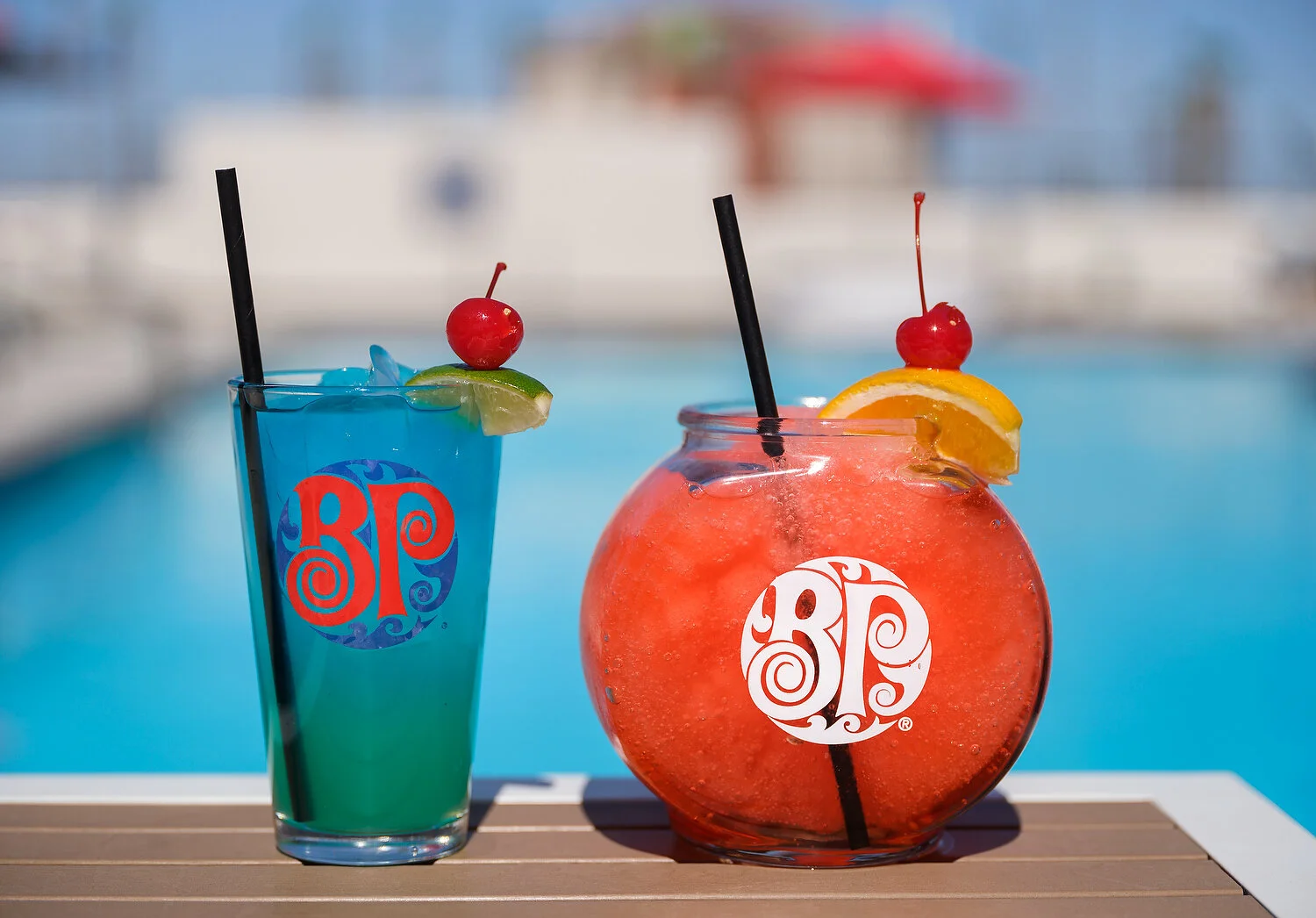 Yuma drink by pool.JPG