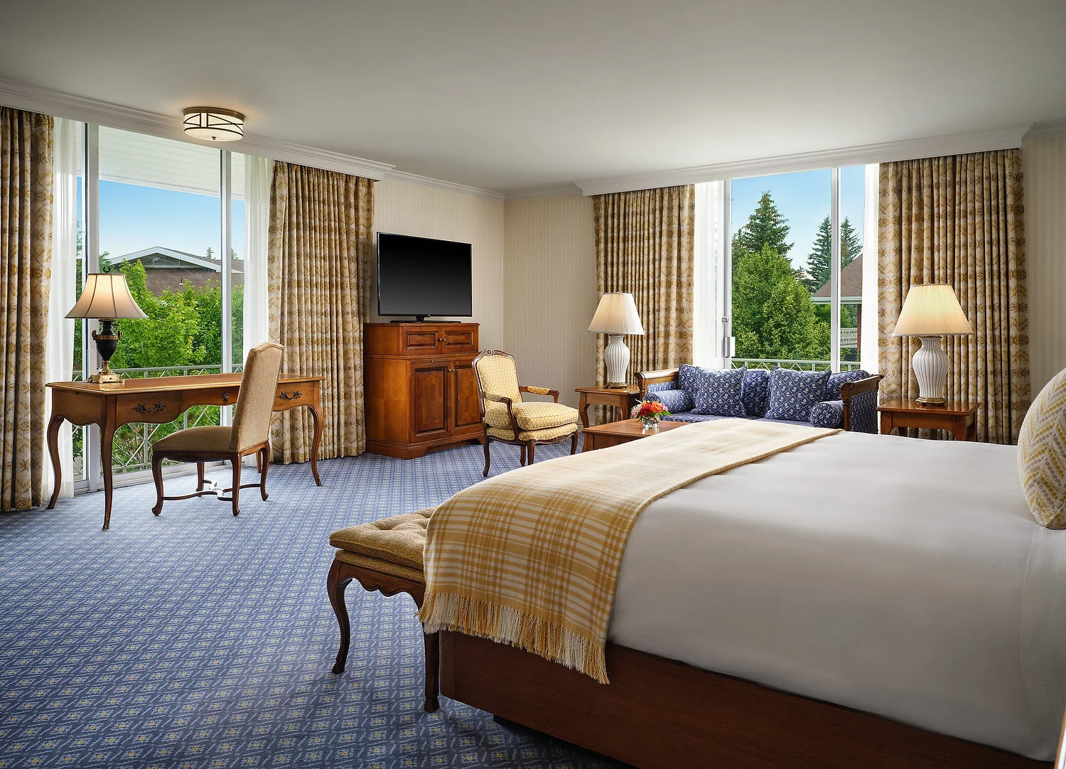 Cheyenne 290 king corner.JPEG