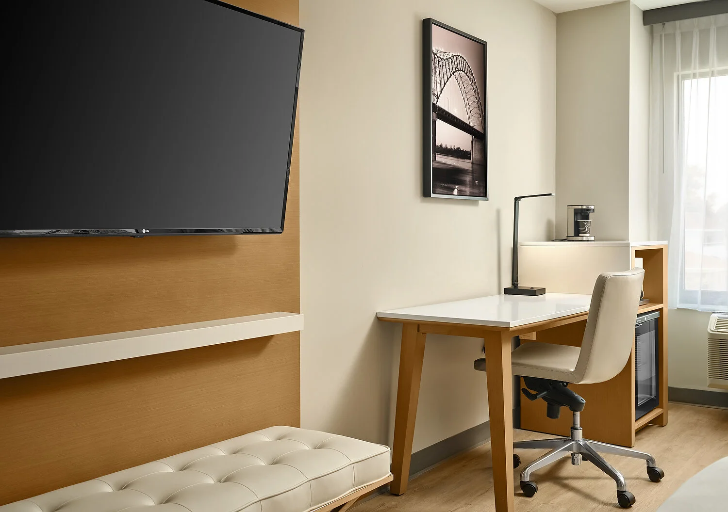 Radisson 217 desk tv area.JPEG