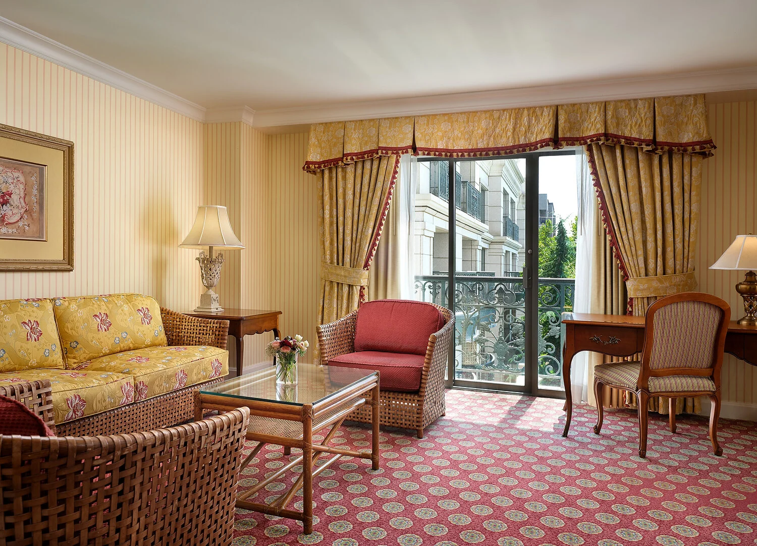 SLC GA 382 exec living room.JPEG