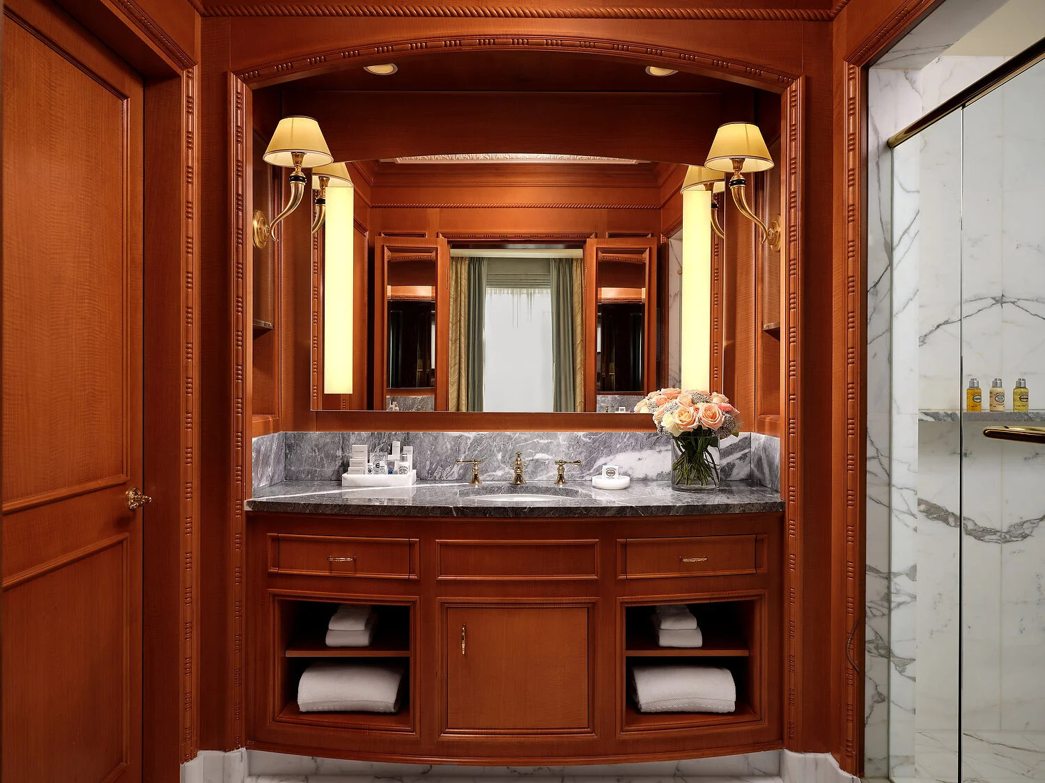 SLC GA presidential suite second bathroom.JPEG