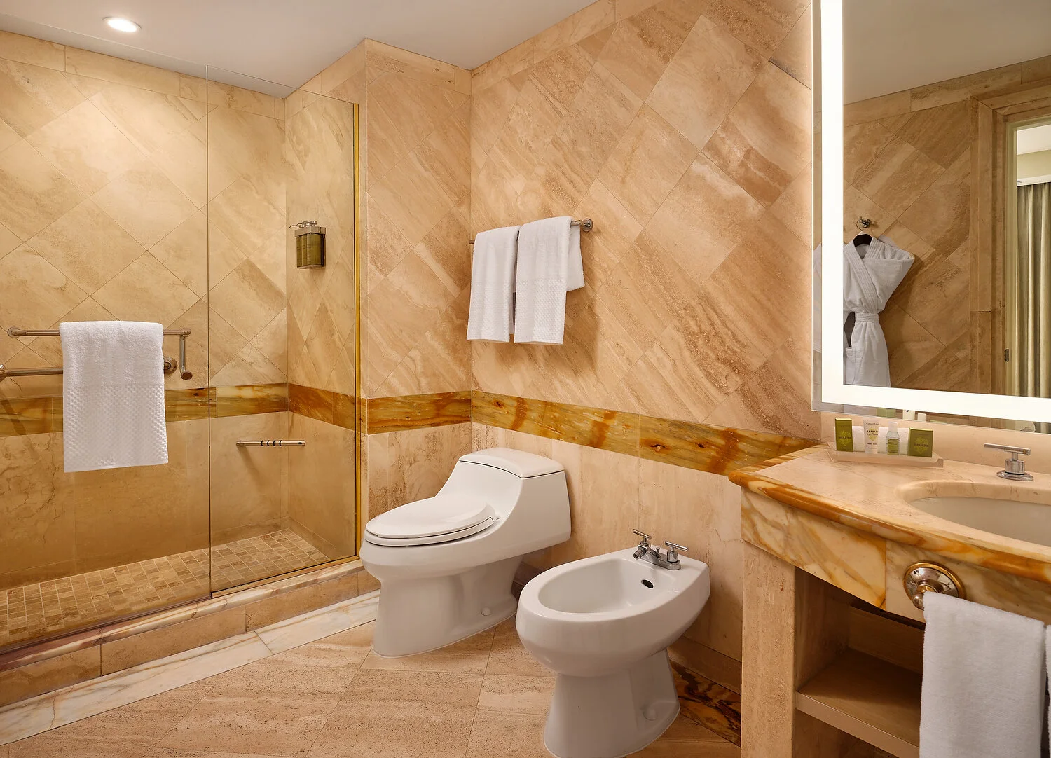 Miami Bentley a1 bathroom.JPEG