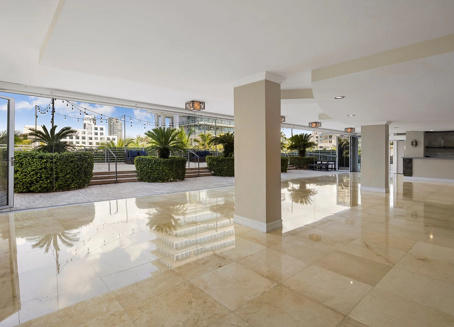 Miami Bentley meeting space  9a7-PATH.JPG