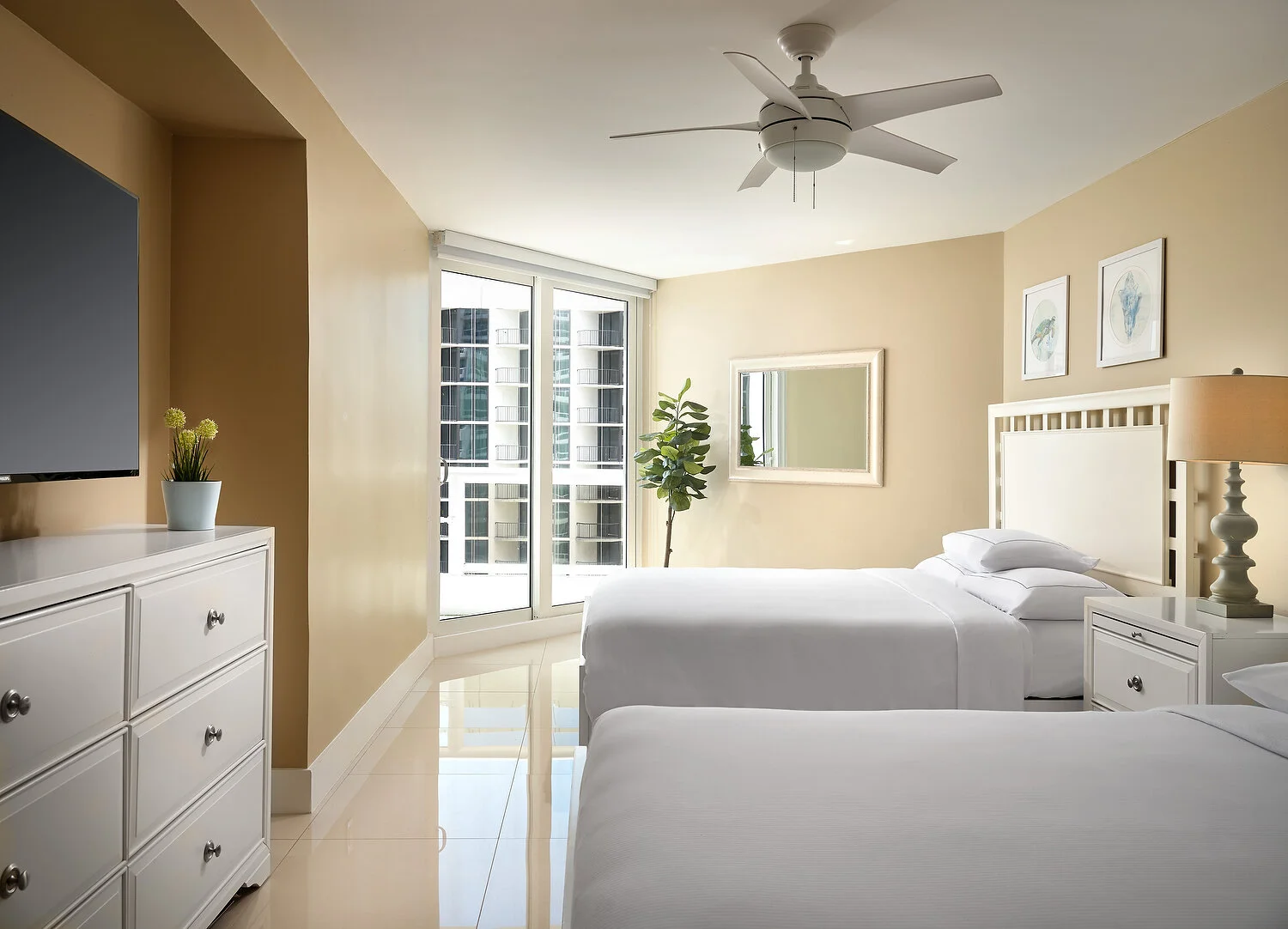 Miami Doubletree condo 3141 second bedroom.JPEG