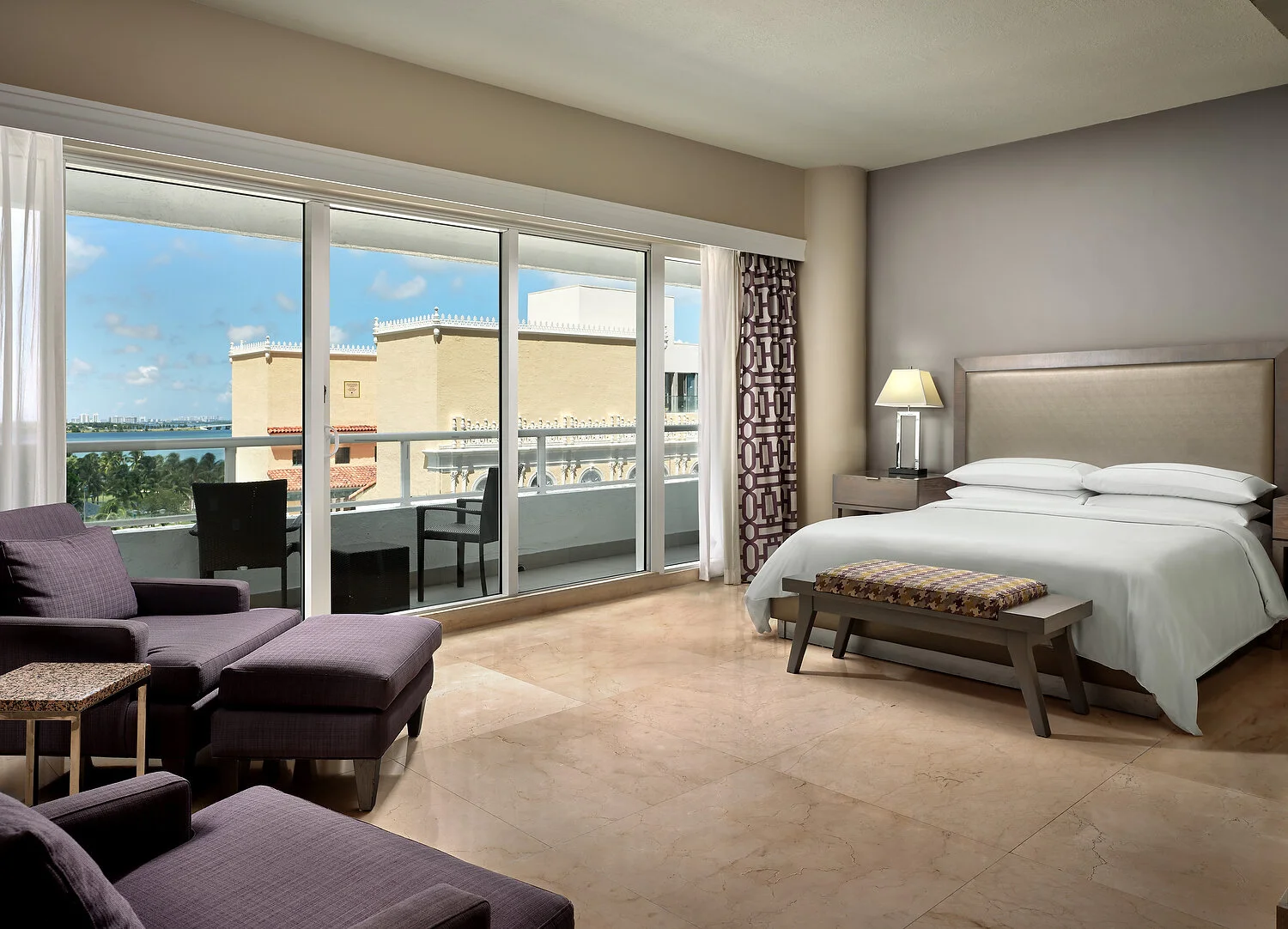 Miami Hilton 938.JPEG