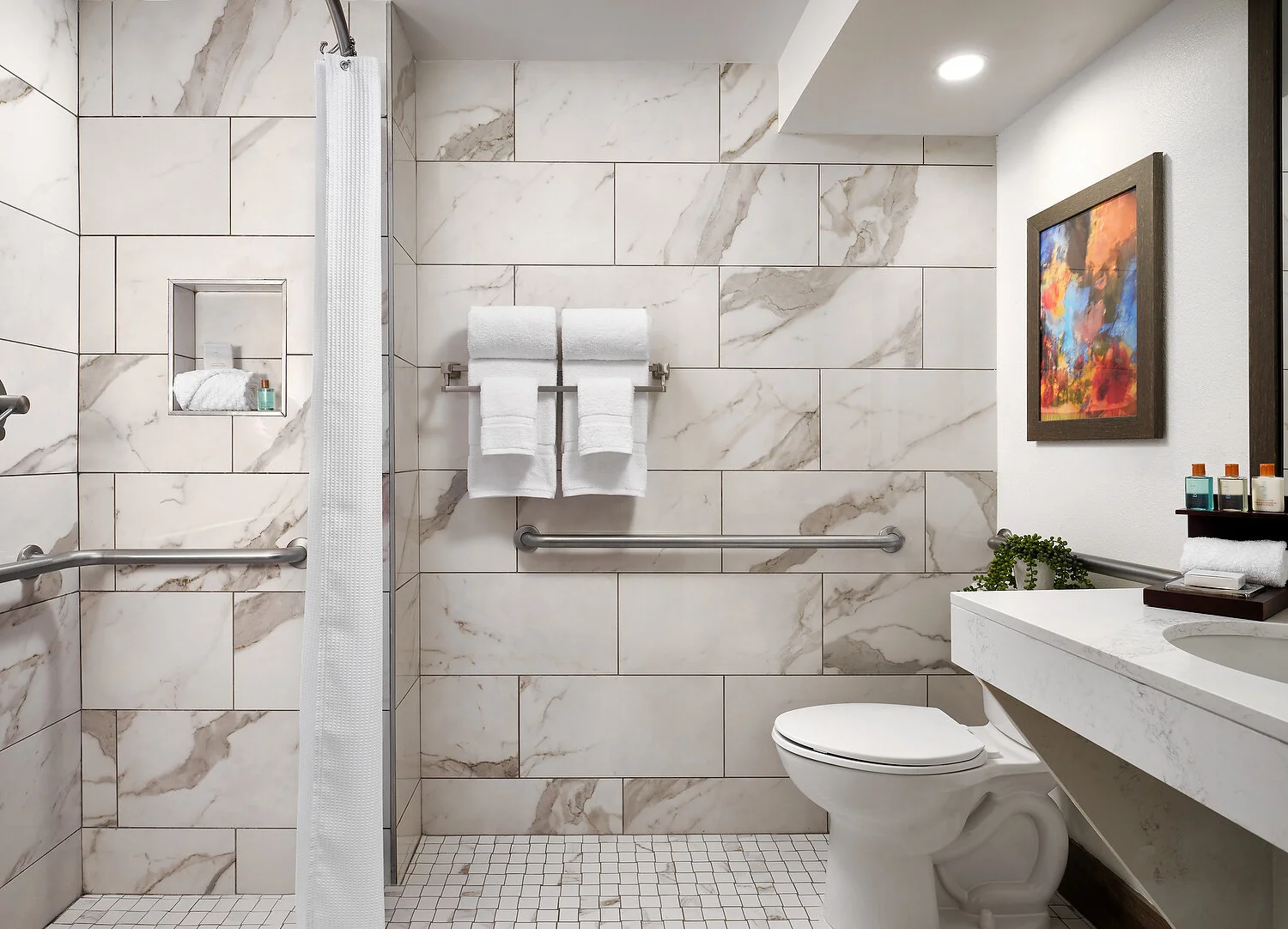 Orlando BVS 124 bathroom.JPEG