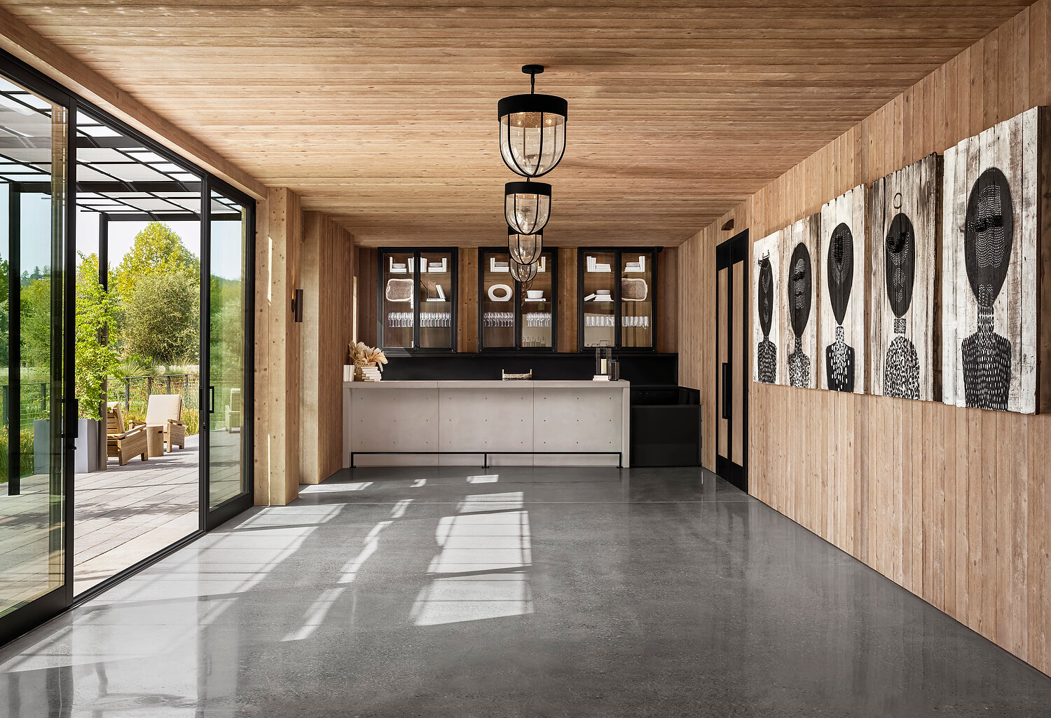 RB_Four_Seasons_Lobby_Prefunction a.JPG