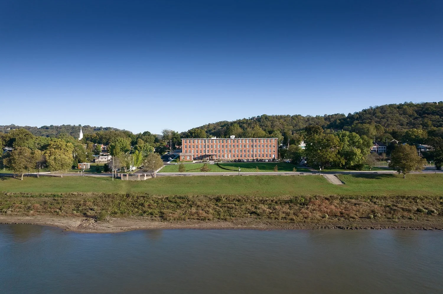 Madison Fairfield Inn exterior 219.JPEG