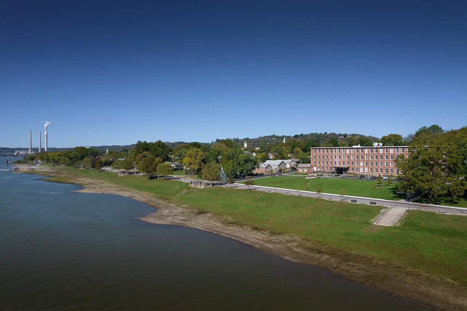 Madison Fairfield Inn exterior 222.JPEG