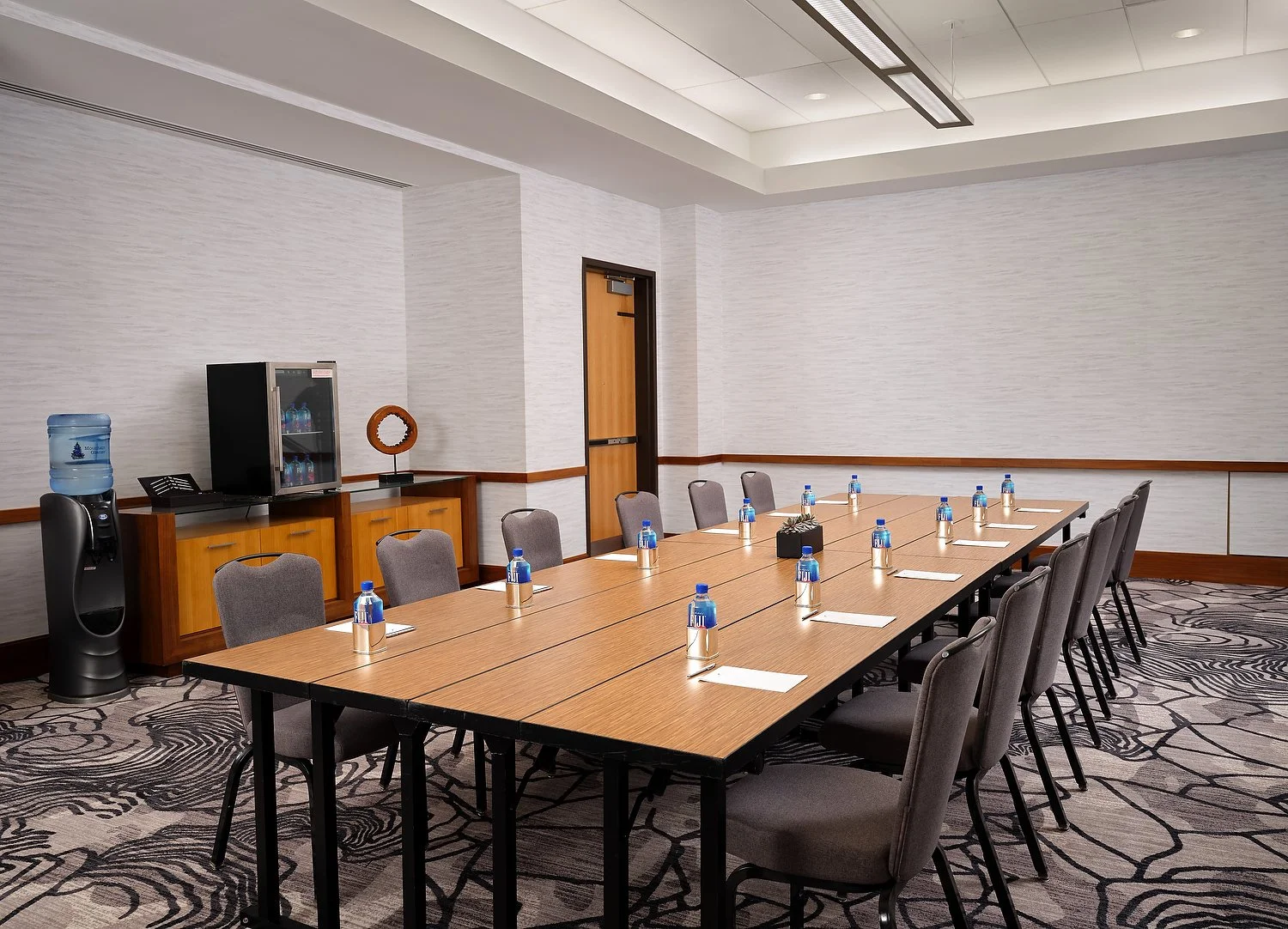 JW Marriott Indianapolis meeting room 105 boardroom.JPEG