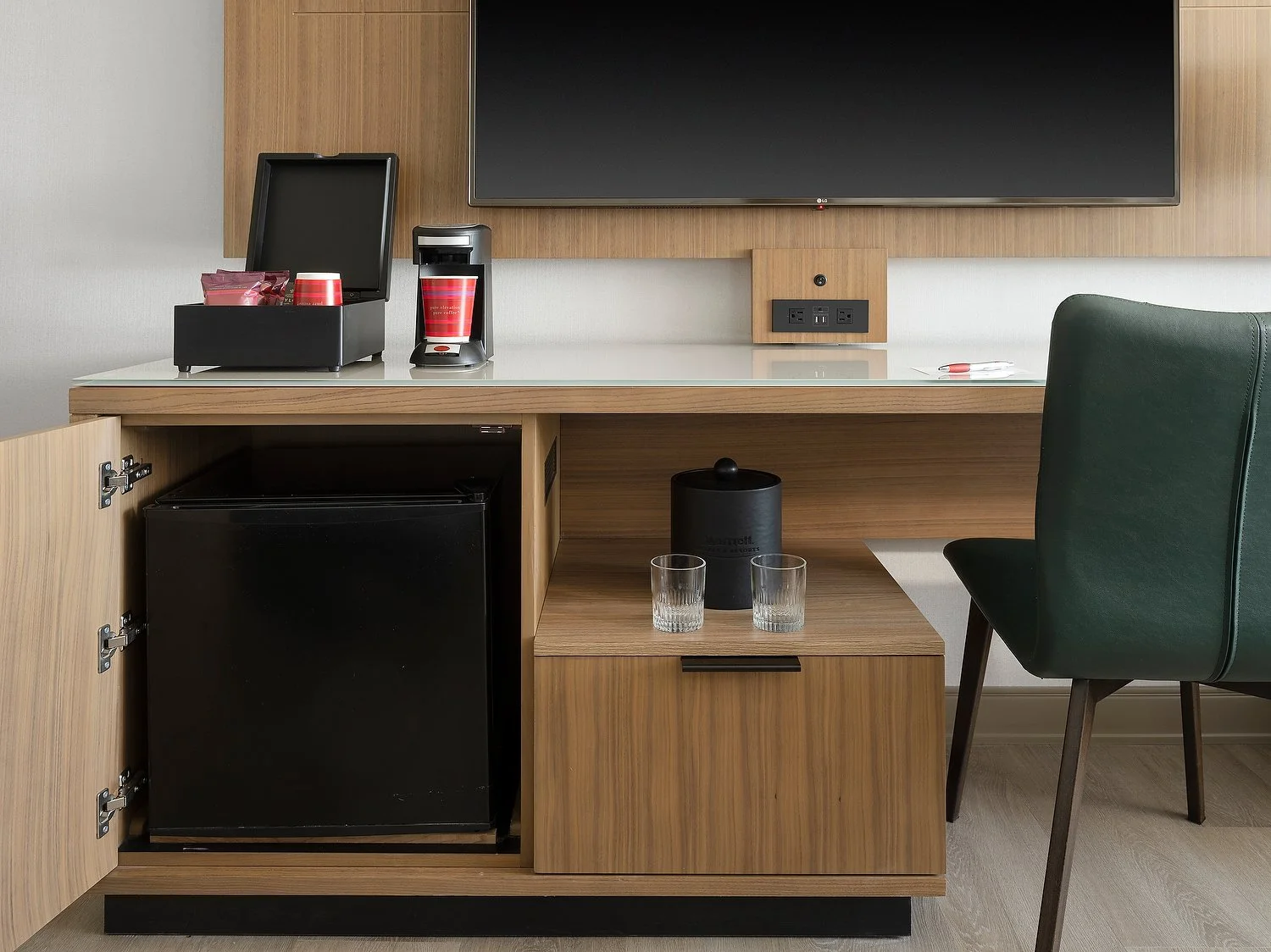 Fort Collins Marriott fridge area 3a57a.JPG