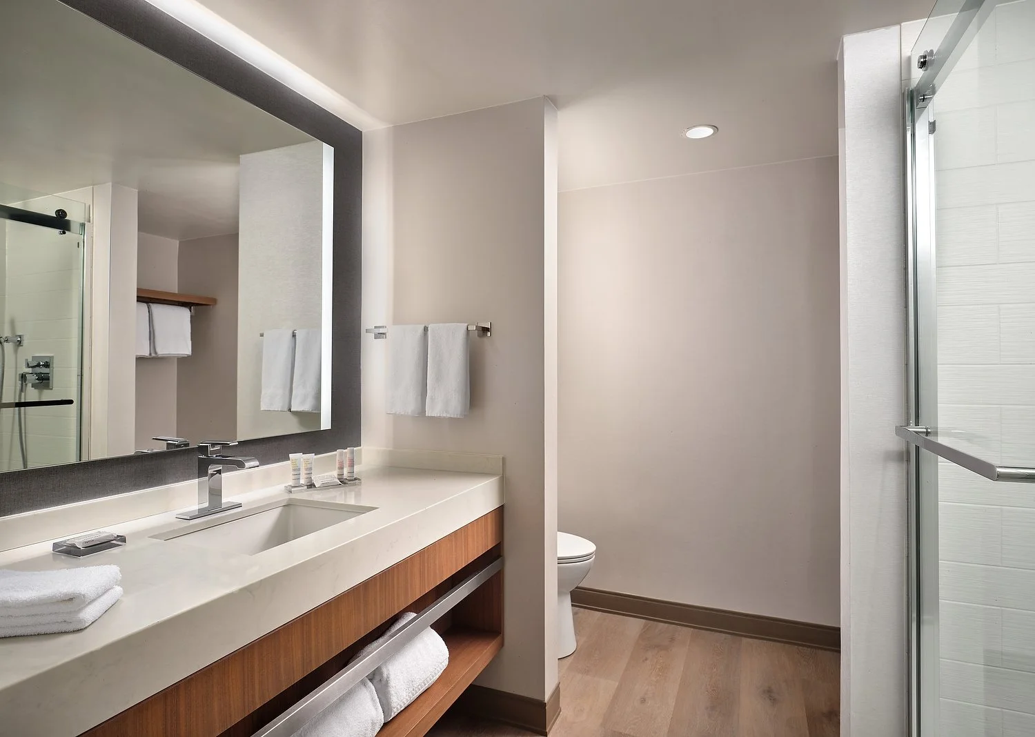 Fort Collins 620 presidential suite bathrooom.JPG