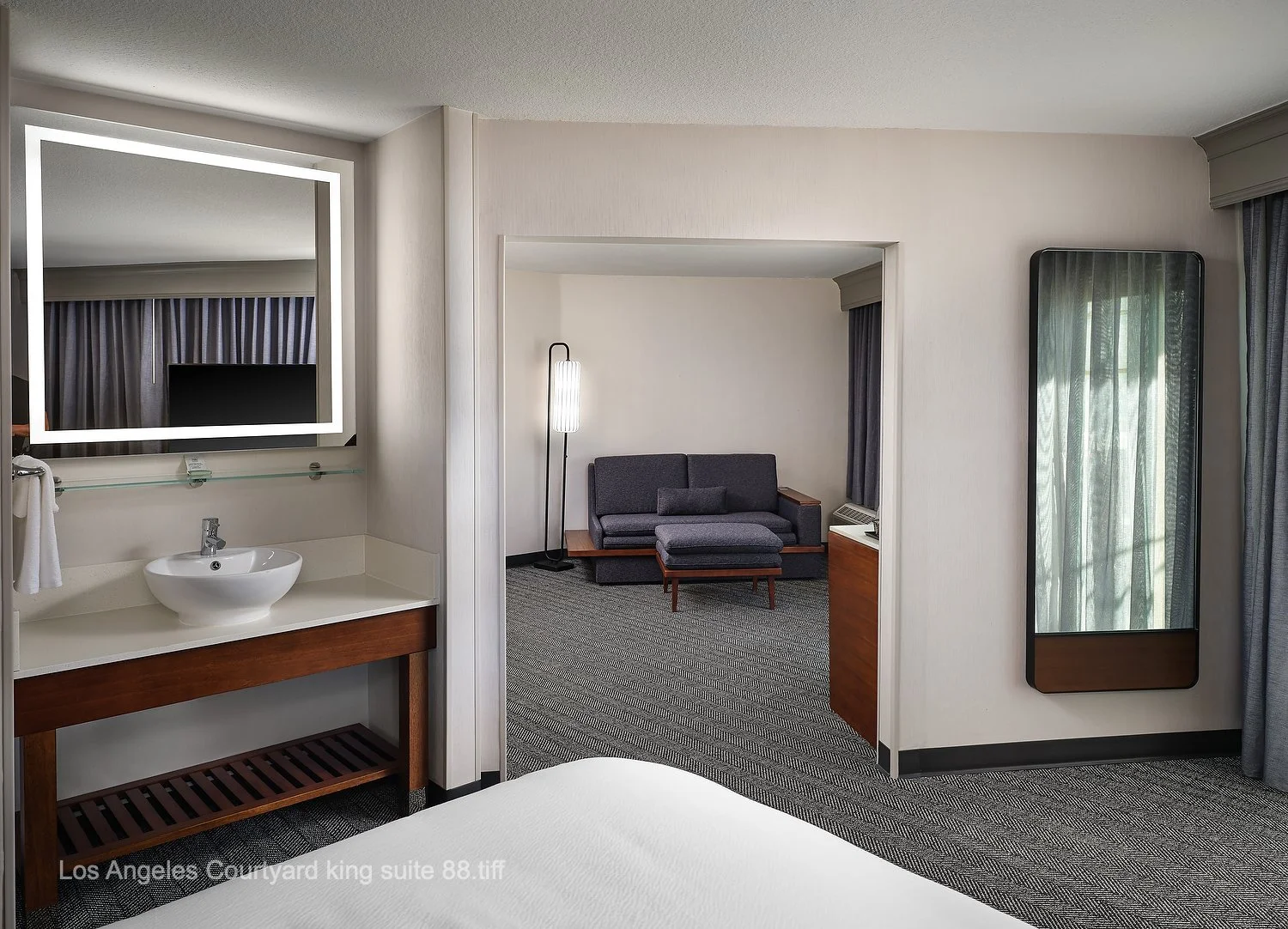 Los Angeles Courtyard king suite 88.JPEG