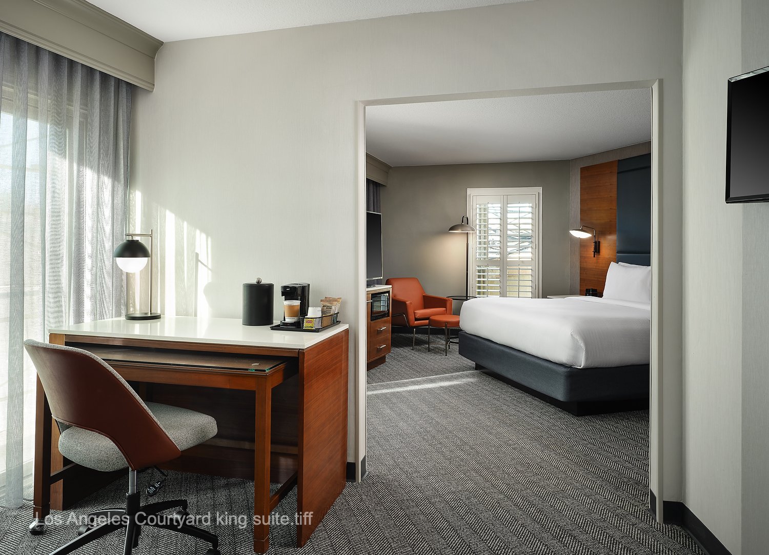 Los Angeles Courtyard king suite.JPEG