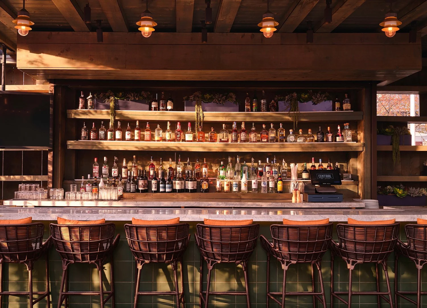 Nashville Marriott outdoor bar-2_PATHA.JPEG