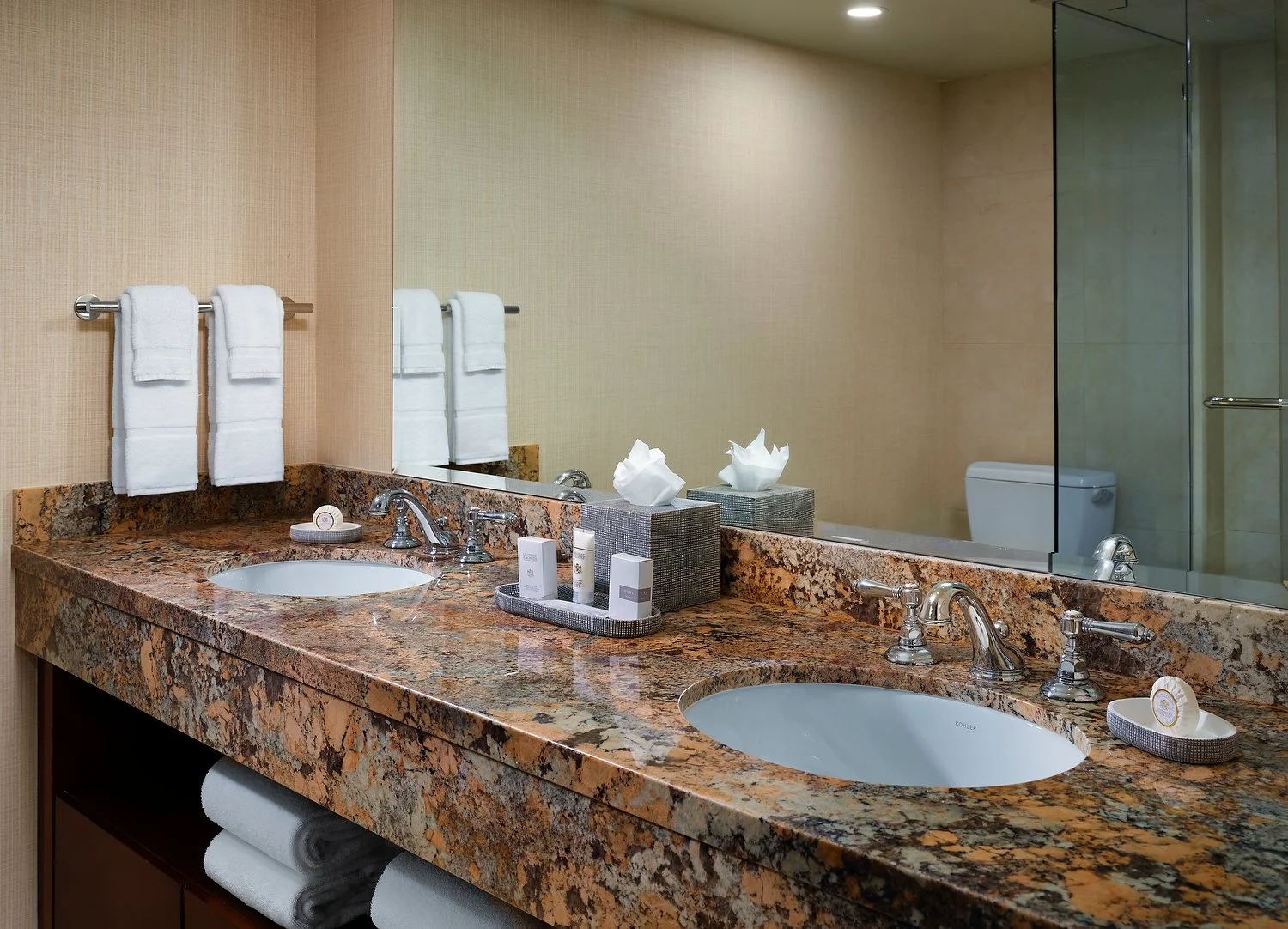 Little America 8107 bathroomA.JPEG