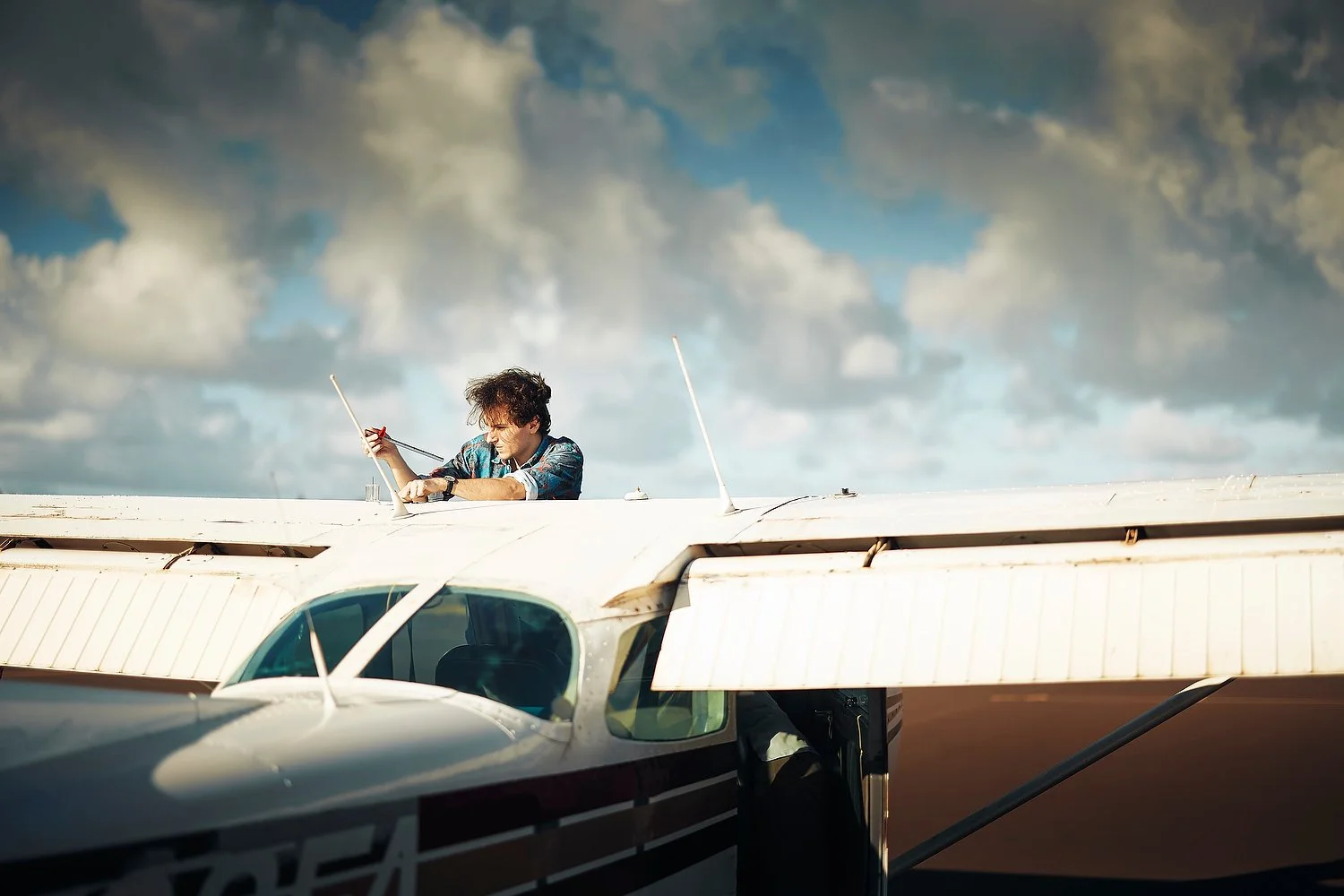 ben flying in maui 7.JPG