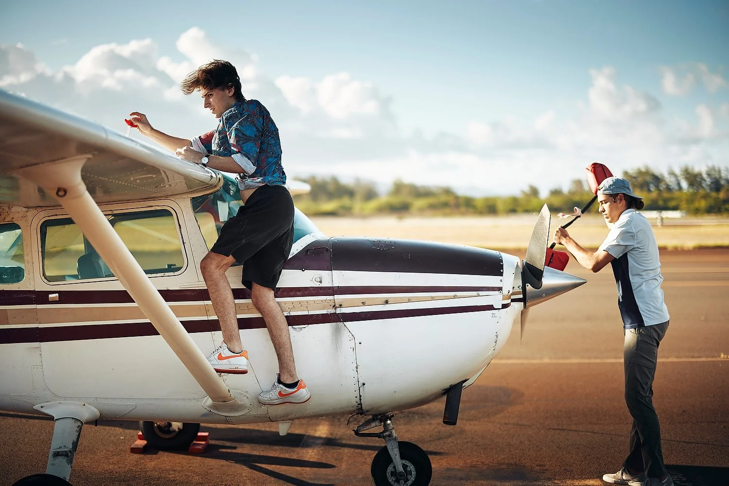 ben flying in maui 8.JPG