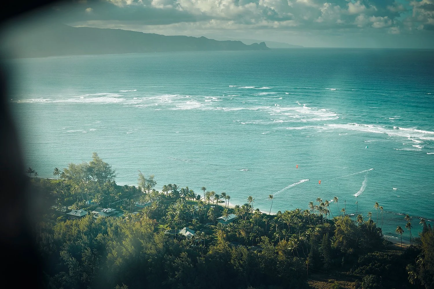 ben flying in maui 11.JPG