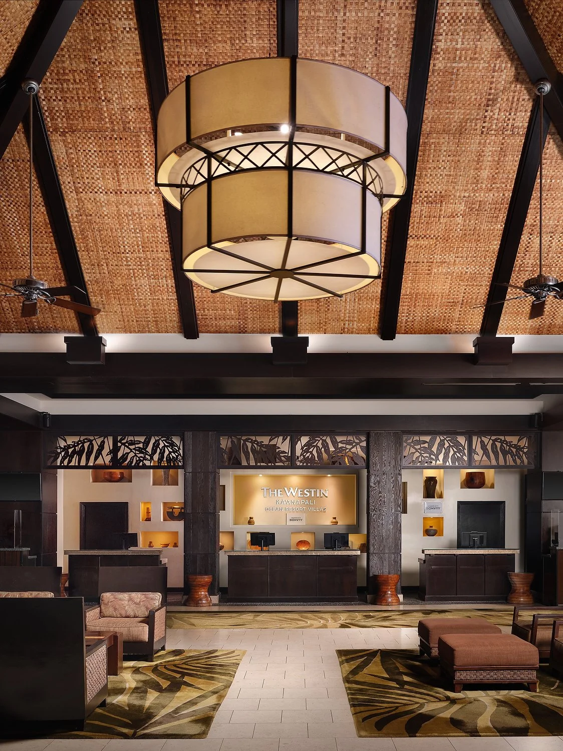 Maui Westin south front desk 511 (1).JPEG