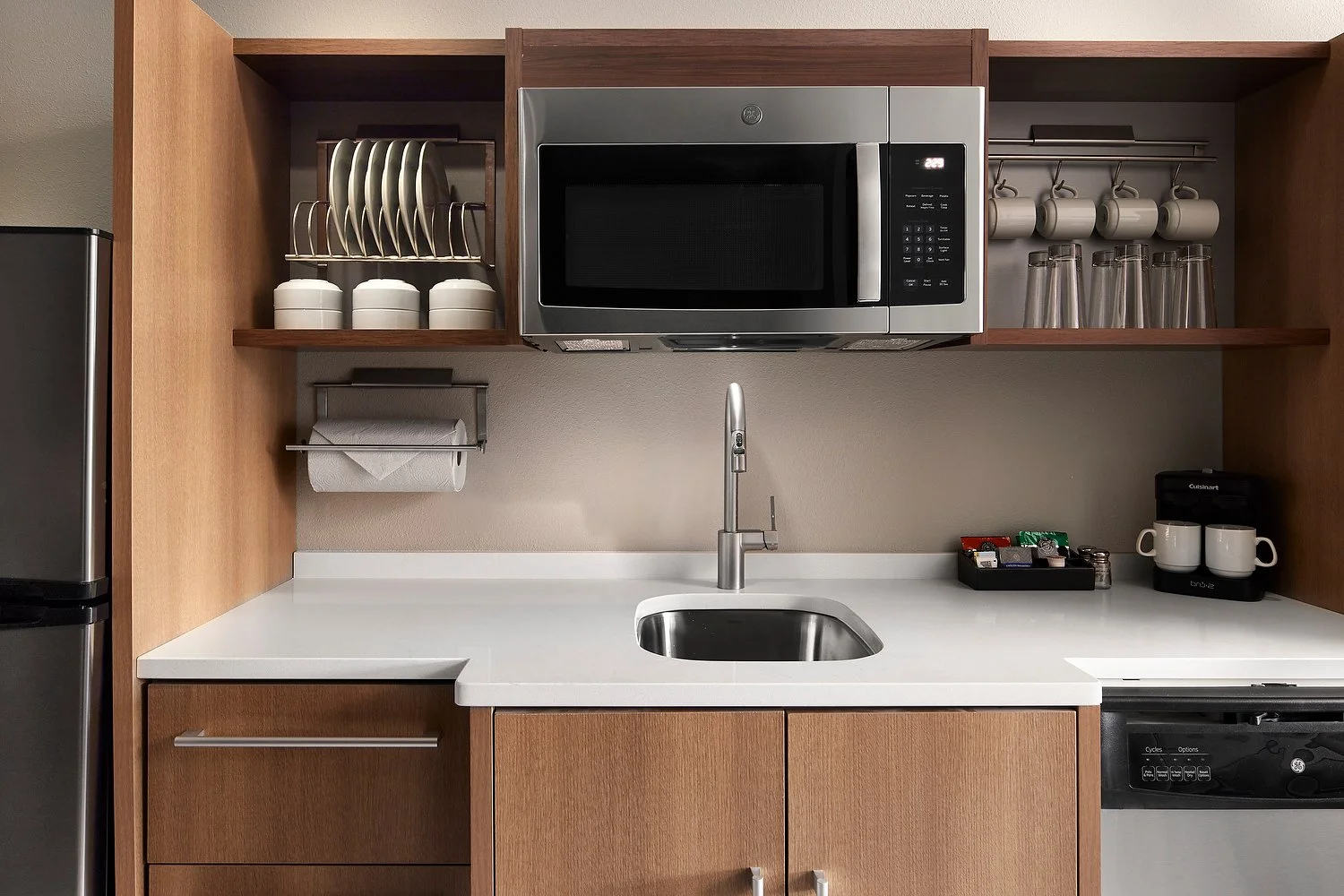 Oregon Bend Home2 205 king studio kitchen.JPEG