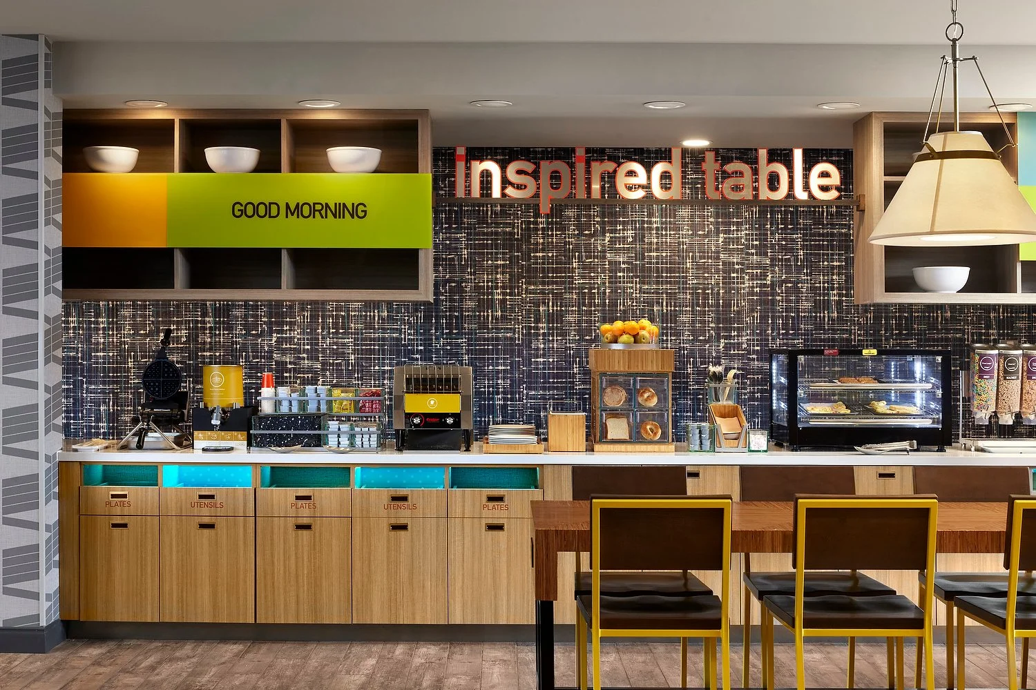 Oregon Bend Home2 Bend inspired table.JPEG