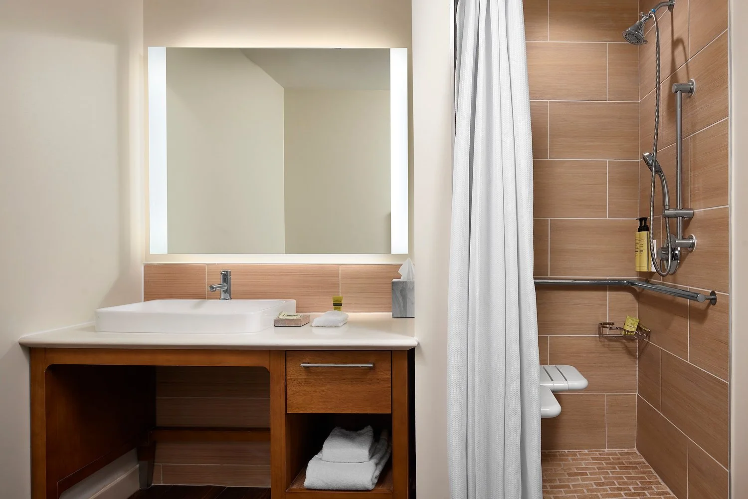 Baton Rouge Element 110 transfer bathroomA.JPEG