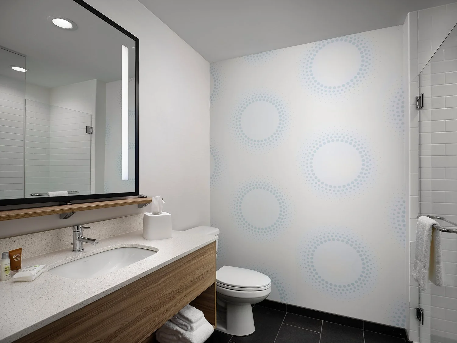 Tupelo Tru standard bathroomA.JPEG