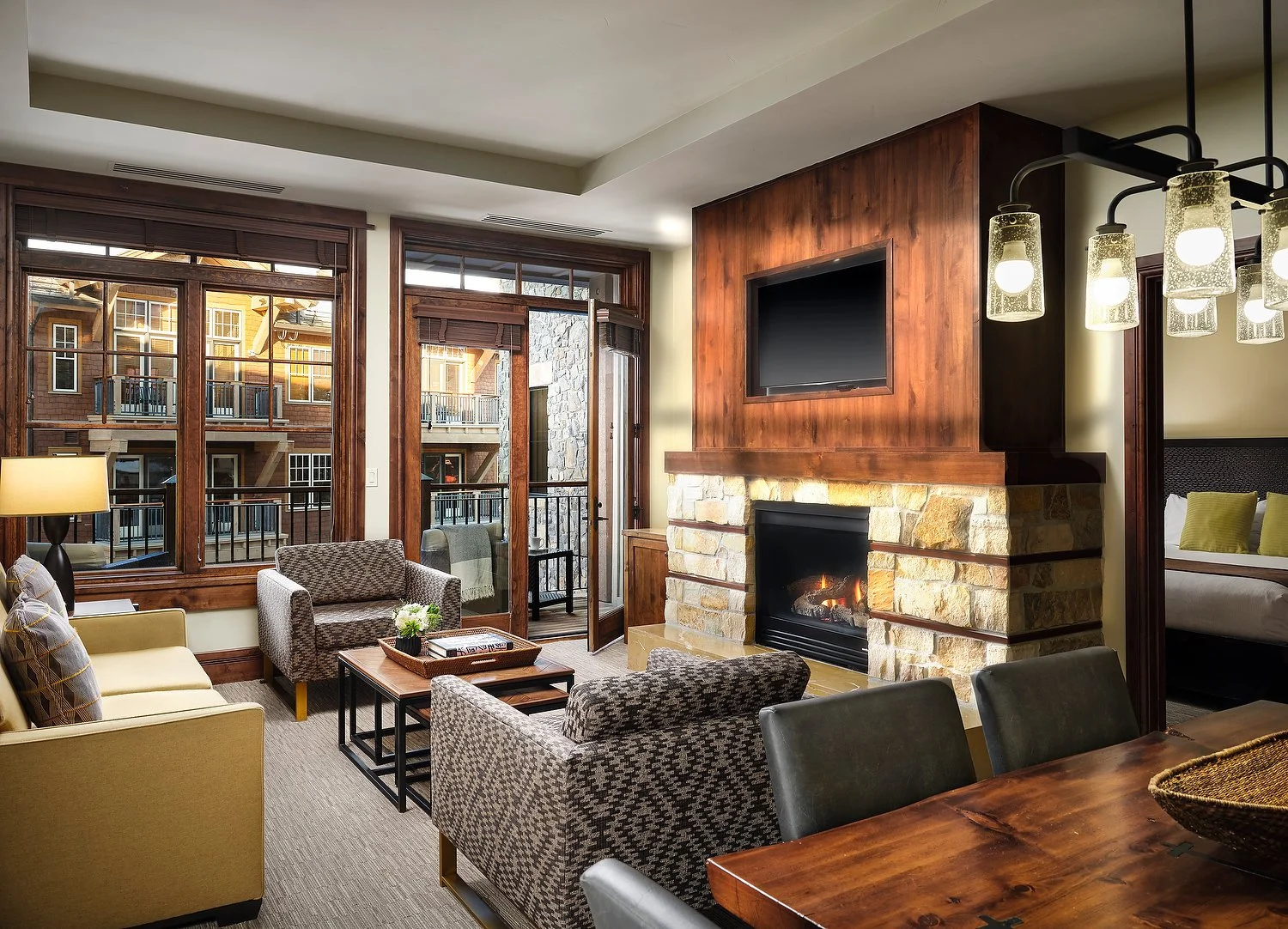 Tahoe 306 2 bedroom living dining one village place sun.JPG
