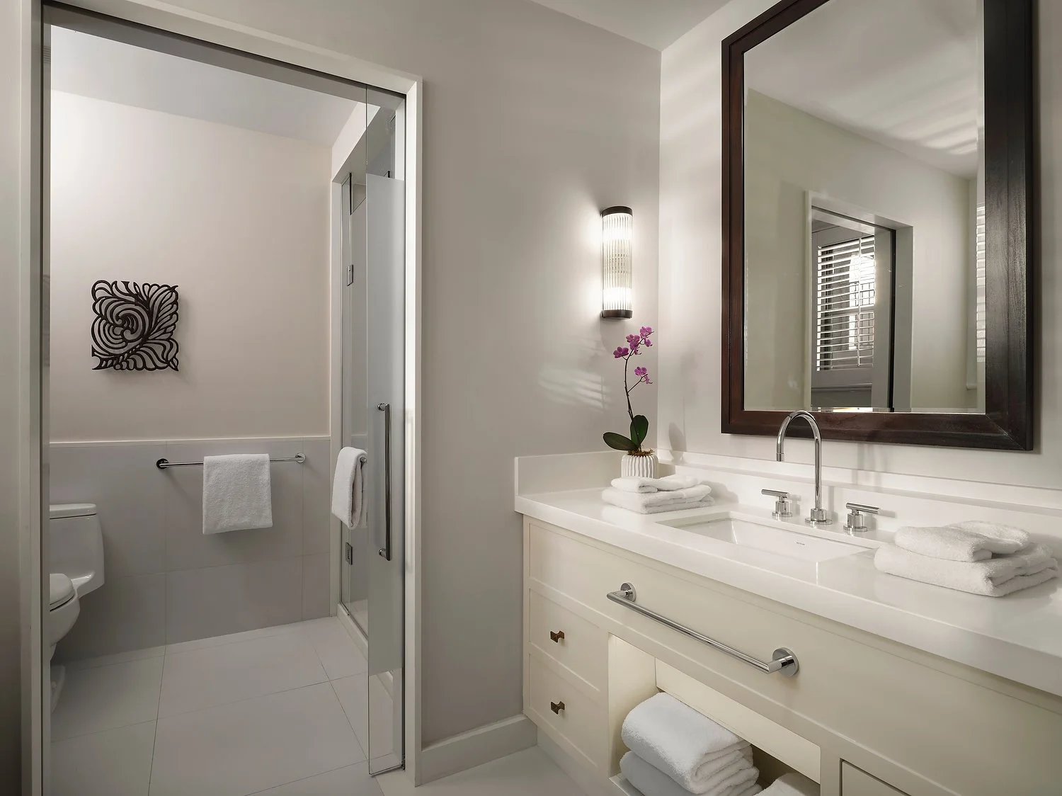 Boca 236 king bathroom2.JPEG