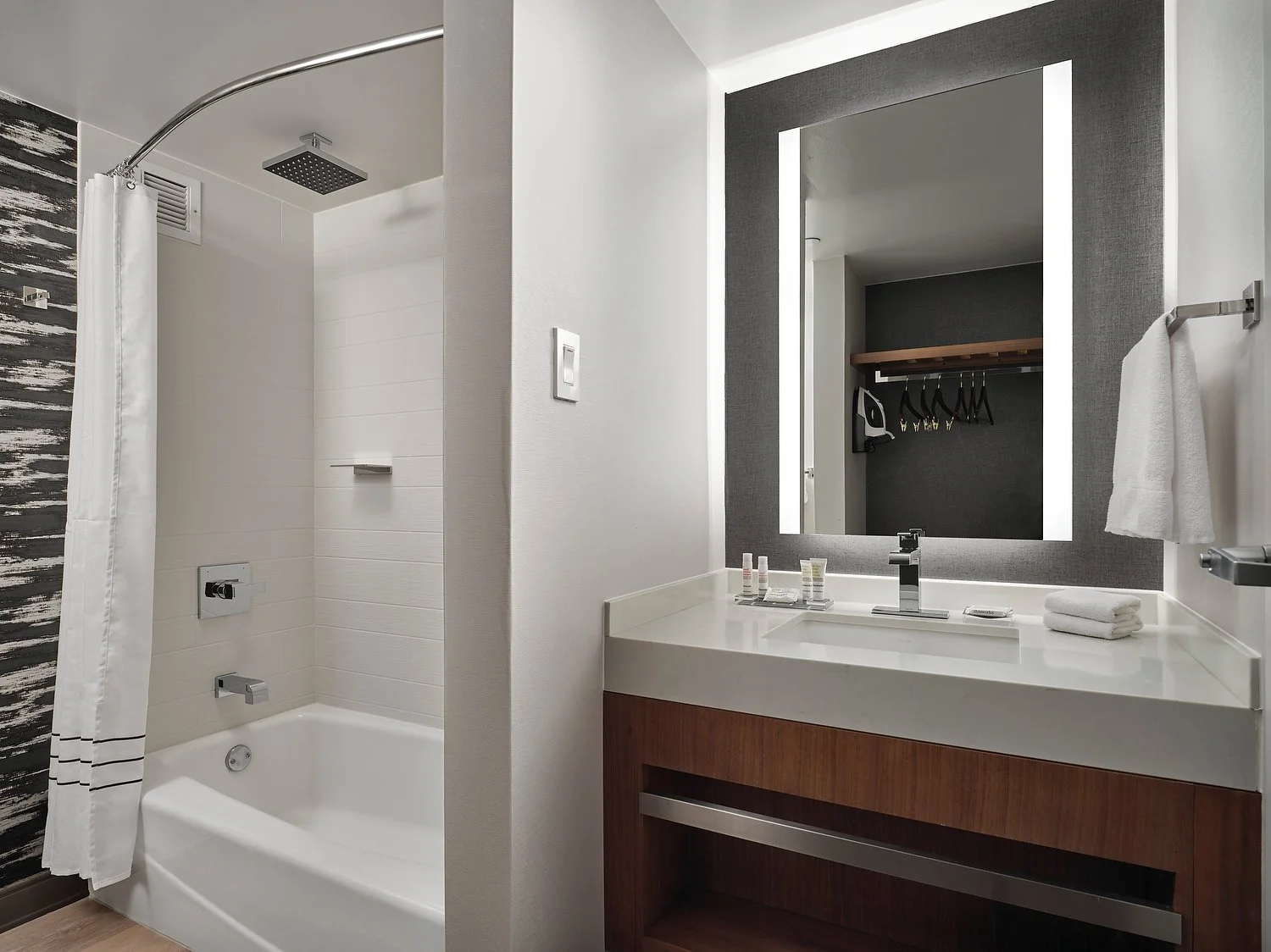 Fort Collins Marriott 142 Hospitality suite bathroom.JPEG