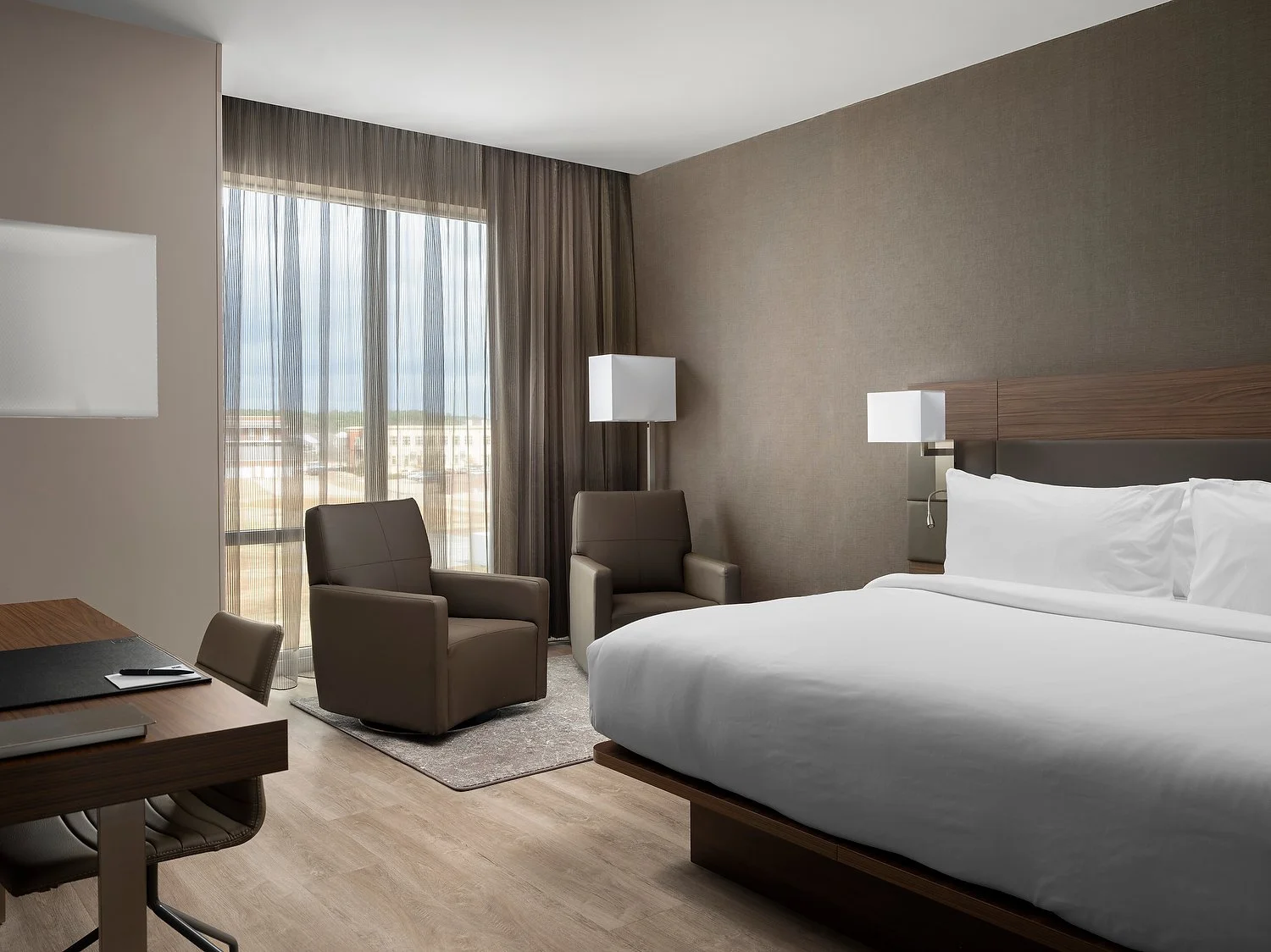 AC hotel suite bedroom 35 viet2.JPEG