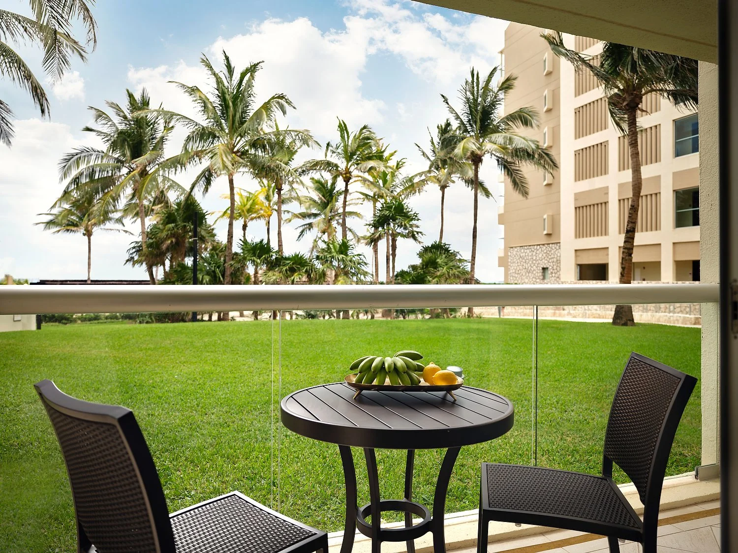 Cancun Lagunamar STDO 812 oceanview studio patio.JPEG