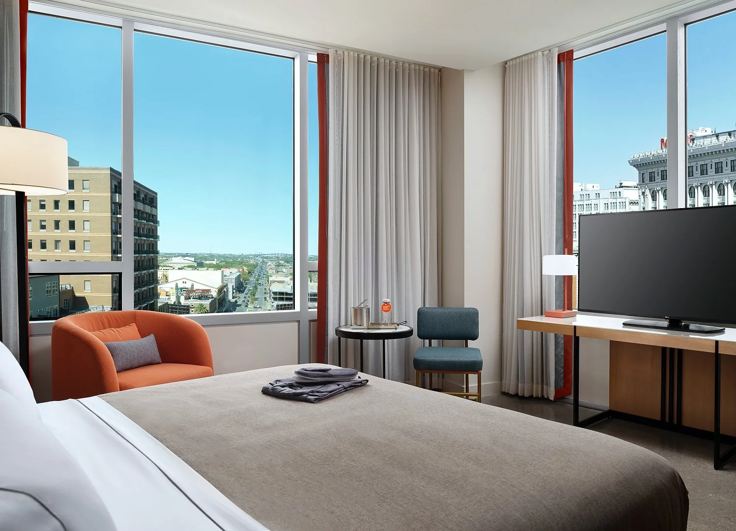 New Orleans Canopy 1407 corner king0 1.JPEG