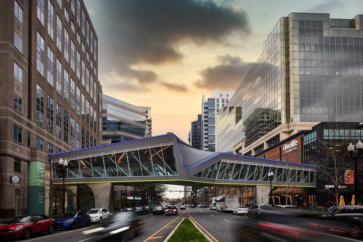 Arlington Hilton skywalk.JPEG