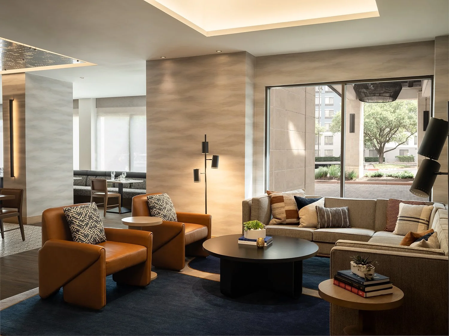 Austin Marriott sitting area lobby 9d.JPEG