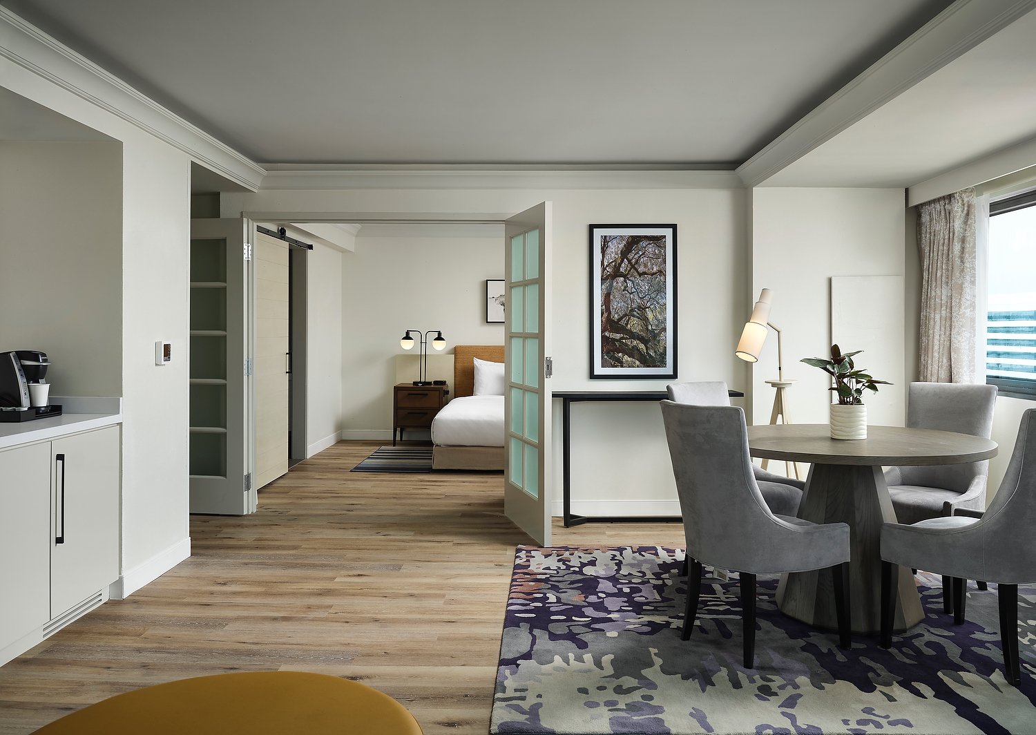 Irvine Sonesta 1402 living reverse 109.JPEG