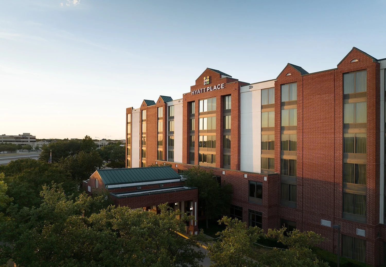 Hyatt Place Plano exterior 1.JPG
