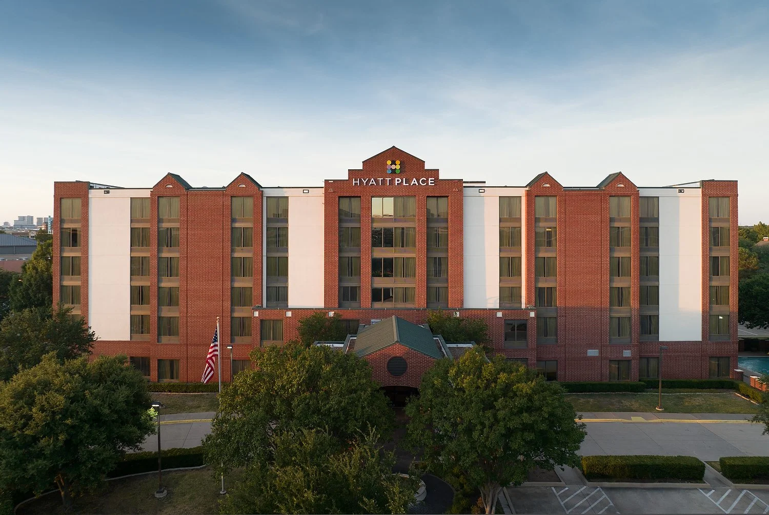 Hyatt Place Plano exterior 2.JPG