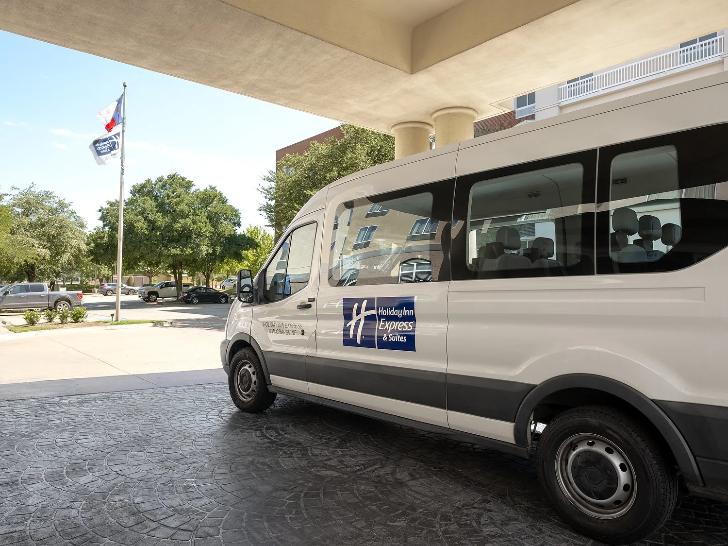 Dallas Grapevine HIE shuttle van.JPG
