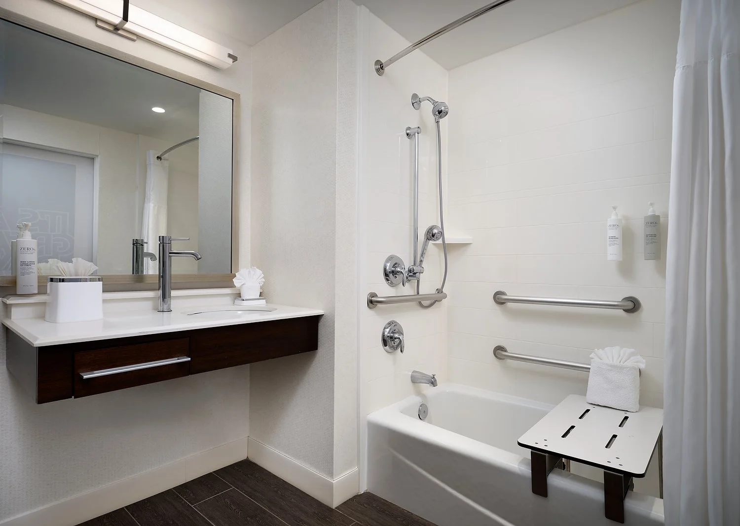 Dallas Hampton downtown 1106 ada bathroom.JPEG