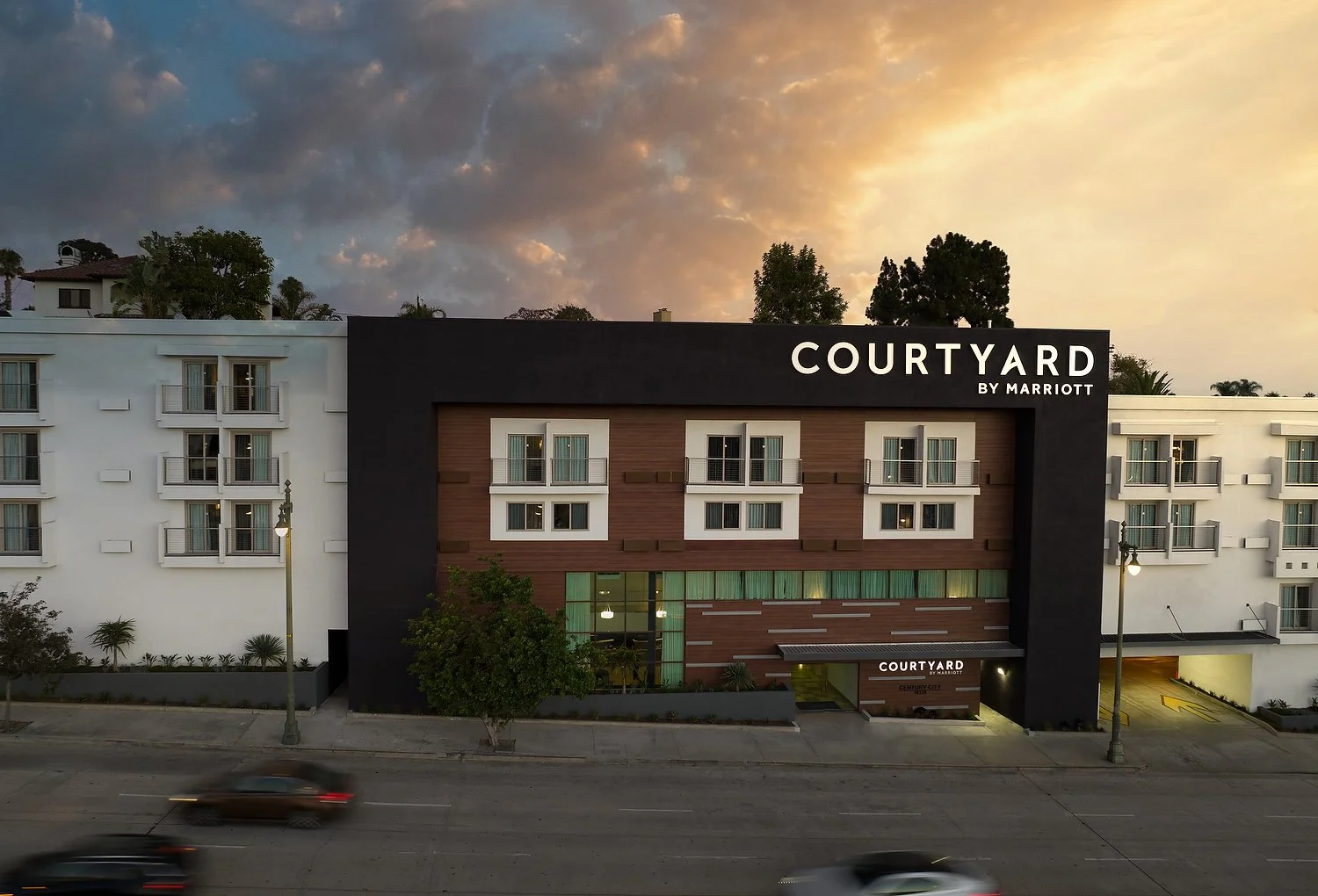 Los Angeles Courtyard exterior 9.JPEG