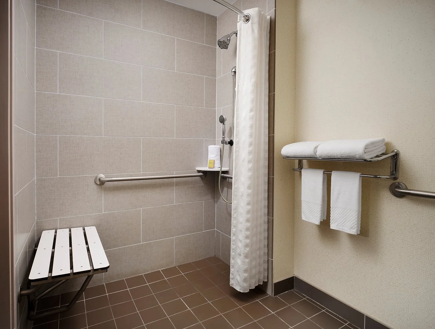 Philadelphia Doubletree 689 ADA roll in  1.JPEG