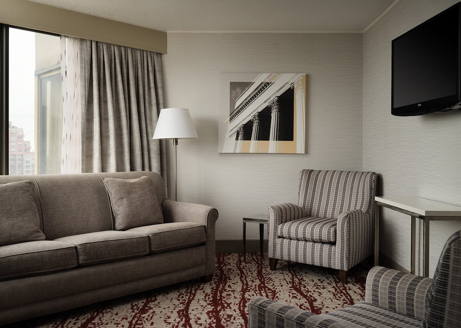 Philly Doubletree 2612 corner king sitting area.JPEG